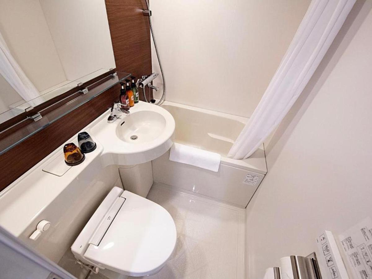Nest&Rise Osaka Namba Hotel Bagian luar foto