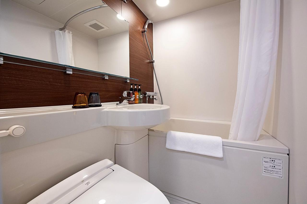 Nest&Rise Osaka Namba Hotel Bagian luar foto