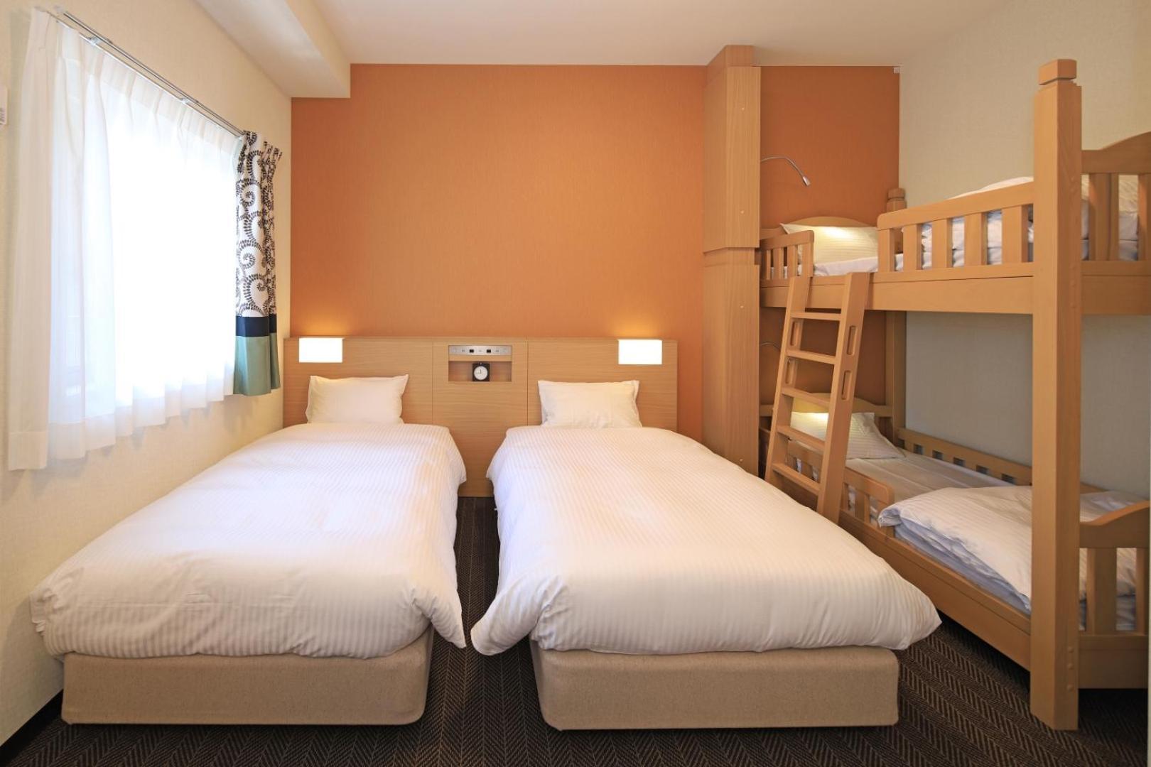 Nest&Rise Osaka Namba Hotel Bagian luar foto
